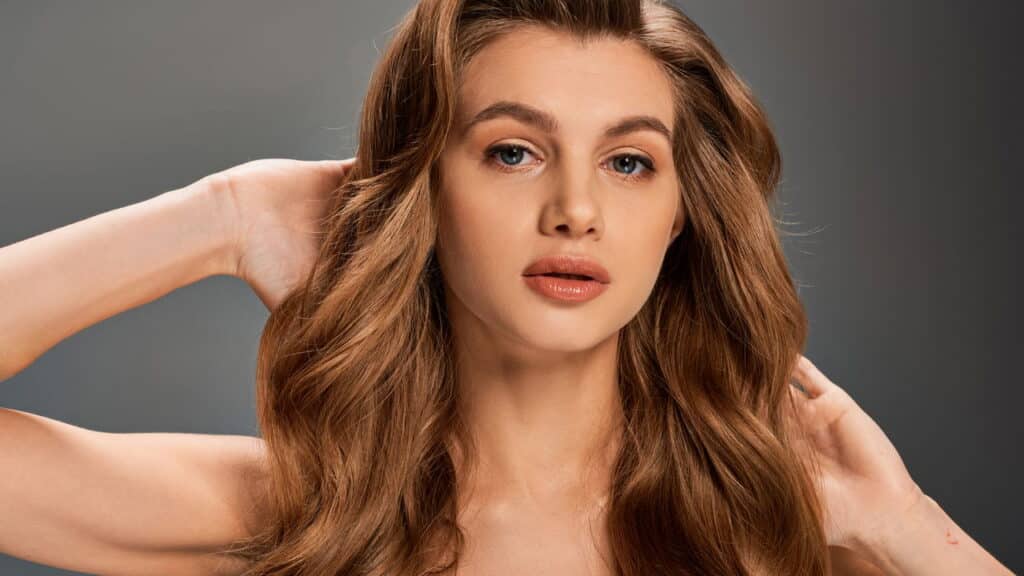 O melhor modelador de cachos para cada tipo de cabelo em 2025!