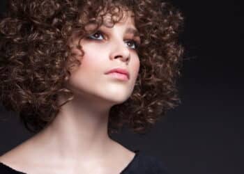 O creme vegano mais potente para cabelos secos e com frizz!