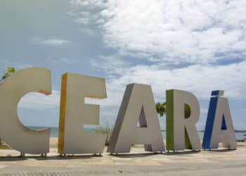 Esta cidade se tornou o maior símbolo do catolicismo no Brasil
