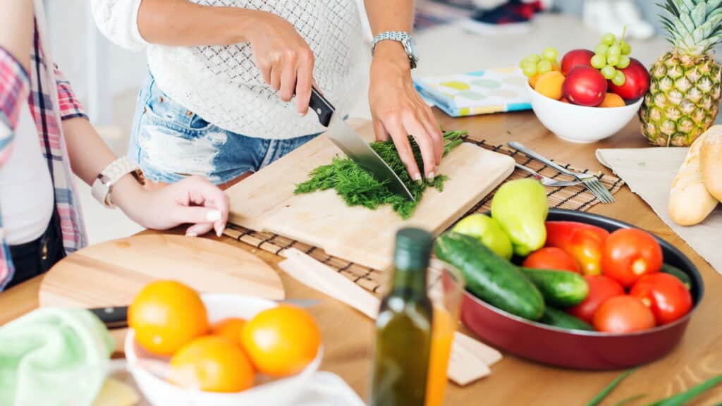 7 alimentos que ajudam a manter o corpo forte e saudável depois dos 40!
