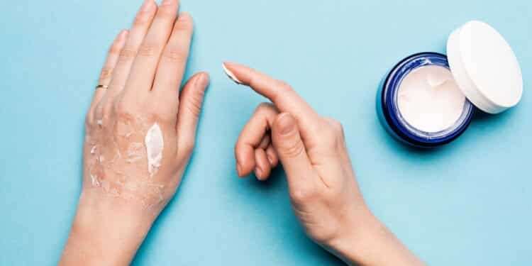 Os 5 cremes antirrugas mais baratos para quem quer a pele mais jovem firme e brilhante