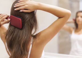 O melhor segredo para cuidar do cabelo em casa com poucos produtos!