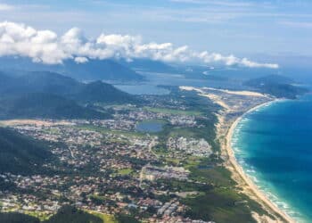 Florianópolis é eleita a cidade mais bonita do Brasil em 2025!