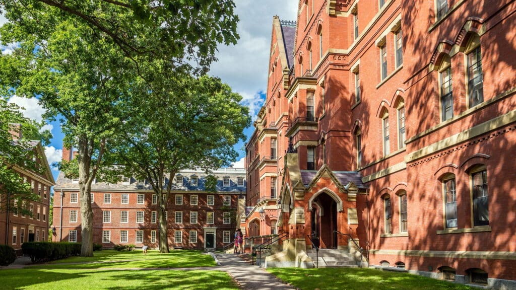 Esse curso gratuito de Harvard está mudando a vida de brasileiros!