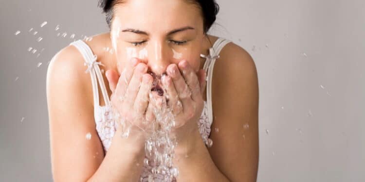 O melhor soro para manchas do rosto que age em menos de 14 dias!