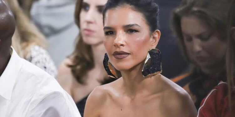 Mariana Rios revela sexo do bebê em chá emocionante com a família