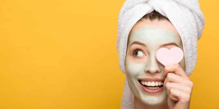 A máscara facial mais potente contra cravos e oleosidade!