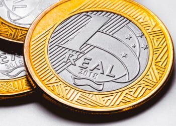 Moeda de 1 real - Créditos: depositphotos.com / rmcarvalhobsb