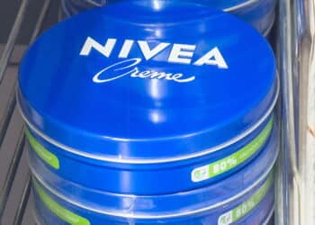 10 usos do Nivea da latinha azul que você nunca imaginou!
