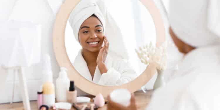 Rotina mais eficaz de skincare em 2025 para todos os tipos de pele!