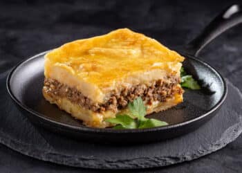 Torta de carne moída - Créditos: depositphotos.com / ws-studio