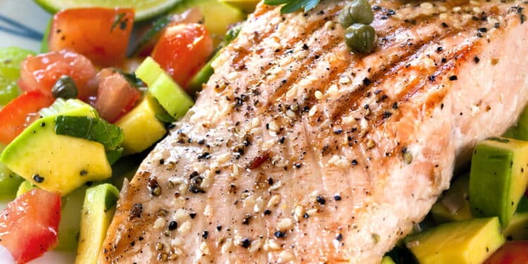 5 nutrientes recomendados por endocrinologista para manter os hormônios equilibrados