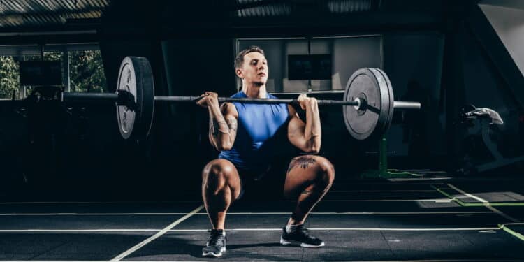 Os melhores exercícios para homens com mais de 40 ganharem força e energia