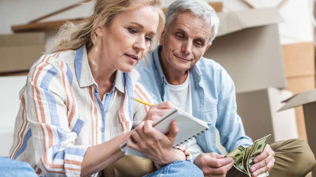 Idosos com mais de 75 anos devem ficar livres do imposto de renda