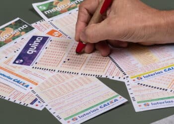 Sem ganhadores, Quina acumula e prêmio chega a R$ 12 milhões