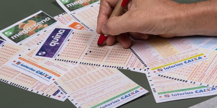 Sem ganhadores, Quina acumula e prêmio chega a R$ 12 milhões