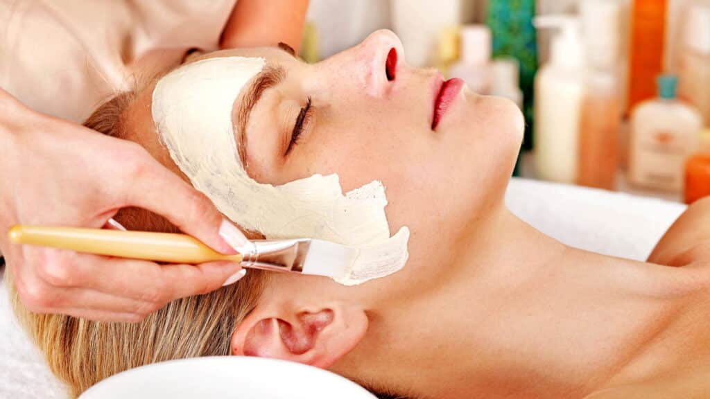 A máscara facial mais potente contra cravos e oleosidade!