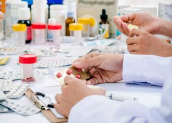 Dois medicamentos populares são interditados pela Anvisa por risco à saúde