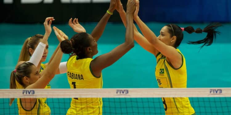 Seleção brasileira impõe força, vence a Turquia e silencia torcida adversária