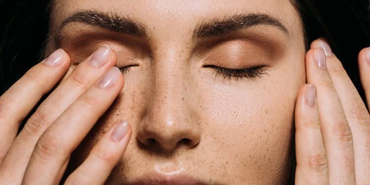 O melhor skincare para firmeza da pele que está conquistando as brasileiras!