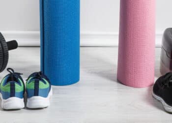 Reduza a barriga rápido com esse abdominal que qualquer um consegue fazer em casa