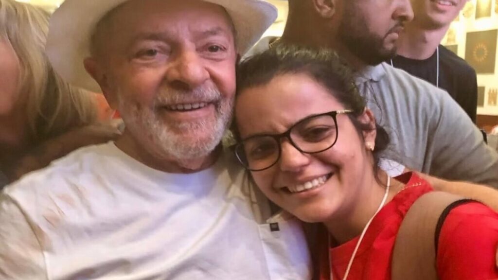 Revelada quem é a mulher que chamou Michelle Bolsonaro de "ex-garota de programa"