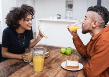 Saiba qual a melhor fruta usada para aliviar o estresse naturalmente; veja benefícios