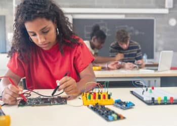 Emprego garantido? Veja os cursos técnicos que mais abrem portas para trabalho no Brasil