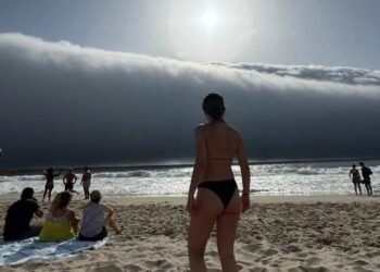 Vídeo impressionante mostra nuvem rolo rara que ressurge após 20 anos; veja