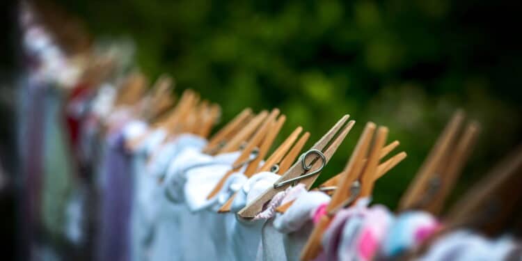 Roupas demorando a secar? Veja os melhores truques para dias frios ou chuvosos