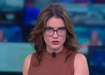 Âncora da CNN chama Bolsonaro de “Bozo” ao vivo e gera polêmica nas redes