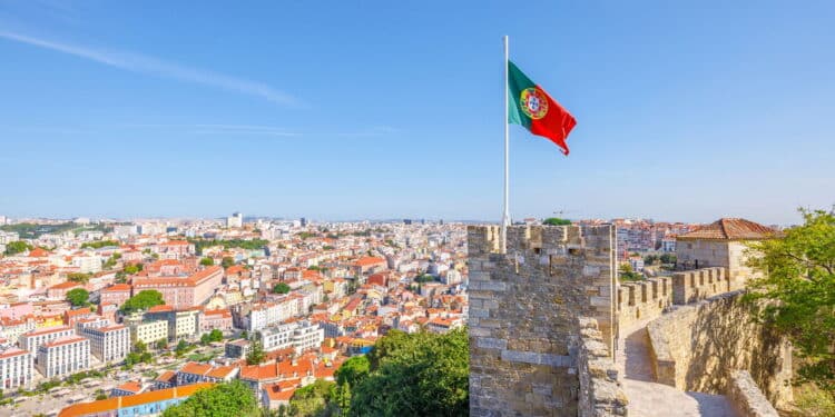 Nova lei muda regras para brasileiros em Portugal e já está em vigor