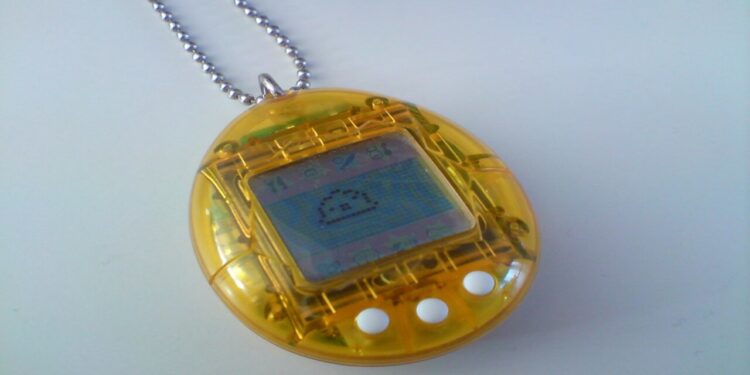 Você teve um Tamagotchi? Saiba quanto essa relíquia pode valer hoje