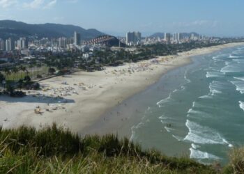 Conheça o paraíso escondido no litoral de SP que faz sucesso o ano todo entre os turistas