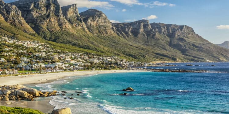 Viagem internacional barata? Conheça os destinos lindos e acessíveis pelo mundo