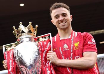 Morre Diogo Jota, atacante do Liverpool, em grave acidente