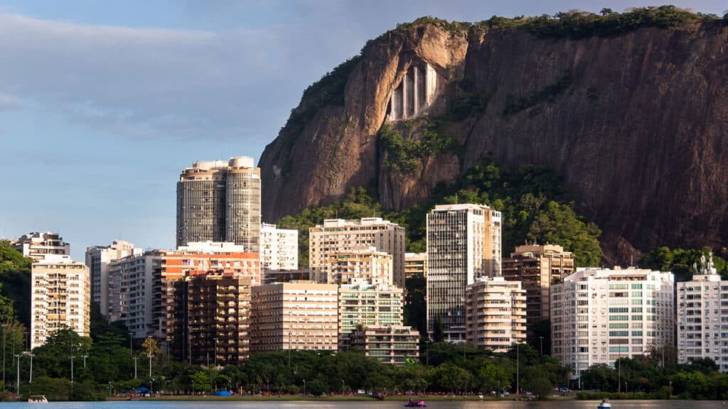 Você vai se surpreender com a 2ª cidade mais cara do Brasil para viver