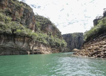 Noronha tá caro? Veja 4 lugares tão bonitos e bem mais em conta para viajar