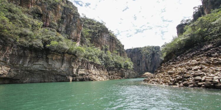 Noronha tá caro? Veja 4 lugares tão bonitos e bem mais em conta para viajar