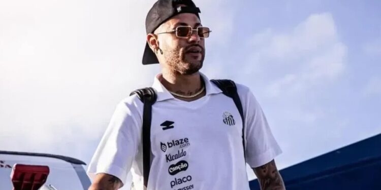 Neymar dá resposta direta sobre possibilidade de comprar o Santos