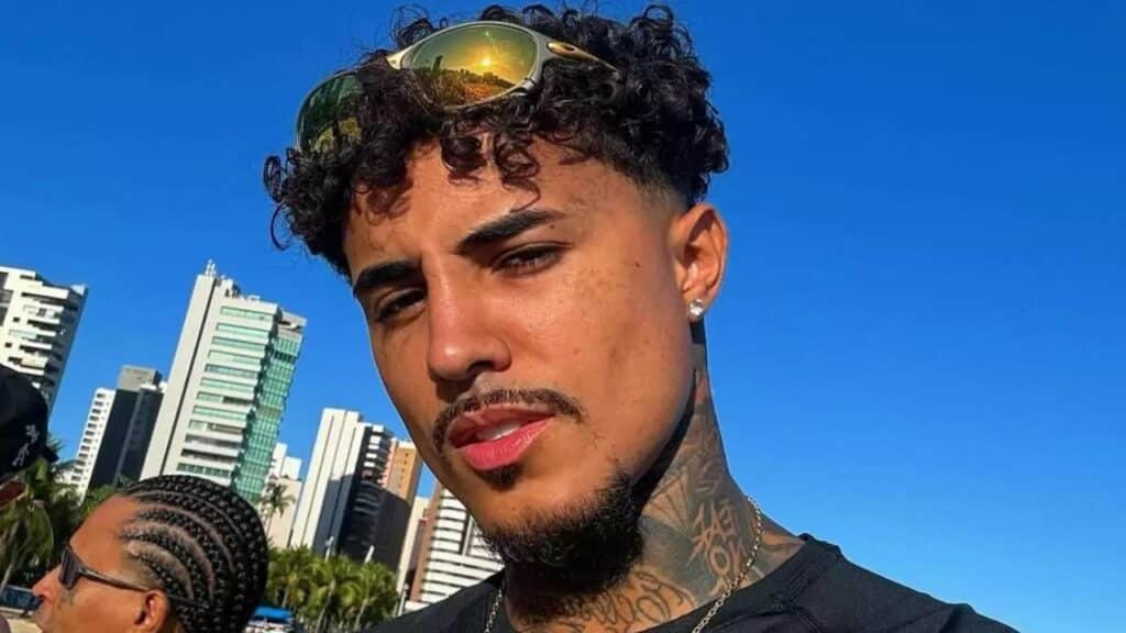 MC Livinho deixa hospital após acidente e emociona fãs com mensagem de superação