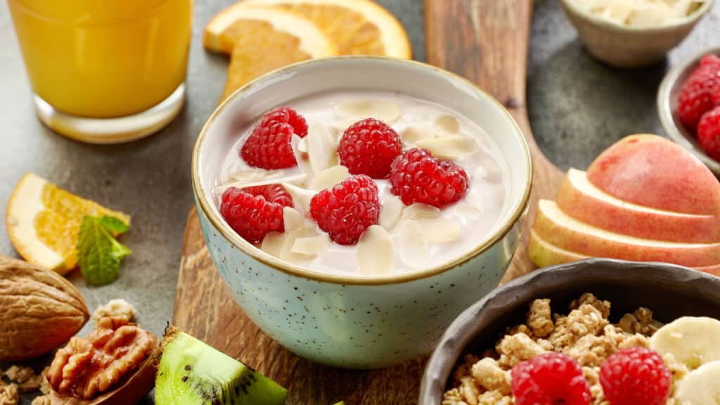 Veja a lista de frutas de inverno que deixam sua imunidade mais forte e saudável