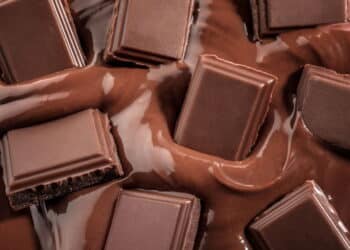 Chocolate ameaçado? Entenda a escassez de cacau e os impactos no mercado