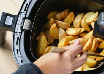 Adeus AirFryer! Novo aparelho melhor, mais saudável e mais barato chegou!