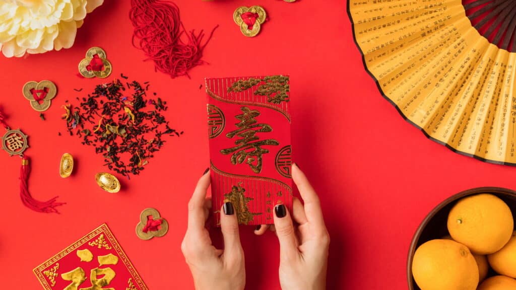 Segredo milenar por trás do envelope vermelho chinês