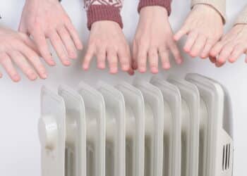 Esse eletrodoméstico gasta o equivalente a 65 geladeiras! Quase 5.000 watts por hora