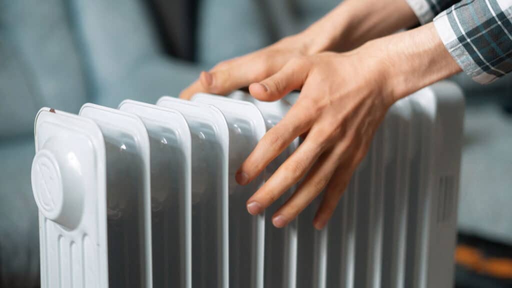 Esse eletrodoméstico gasta o equivalente a 65 geladeiras! Quase 5.000 watts por hora