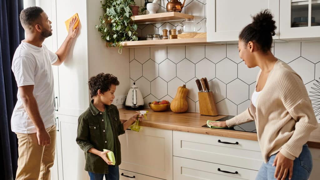 A forma mais rápida e eficaz de manter a cozinha arrumada!