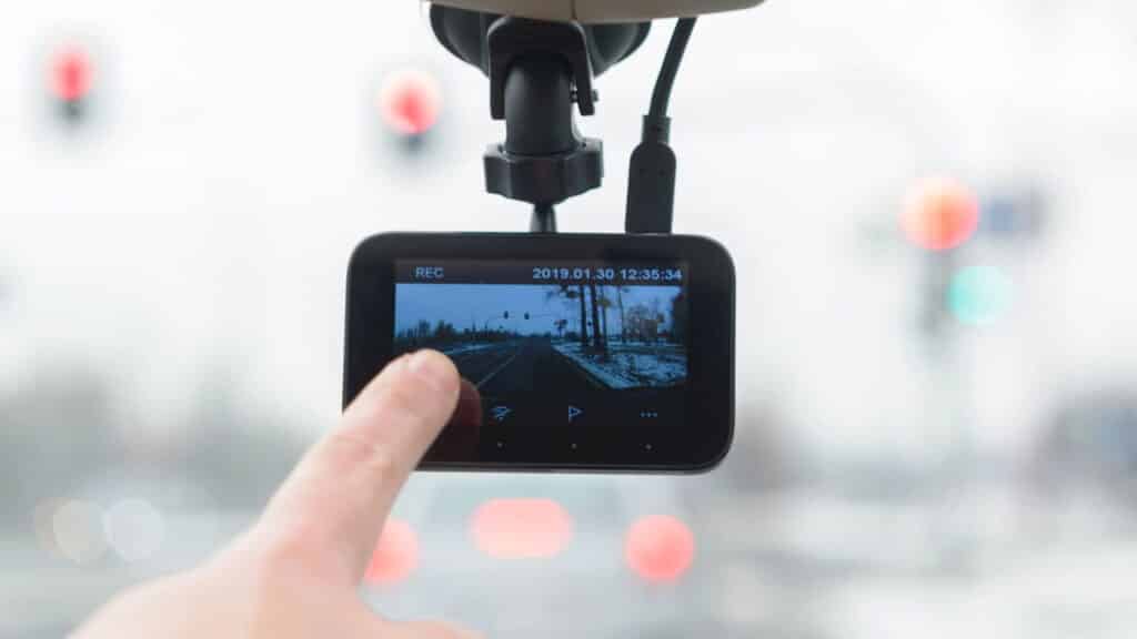 Top 7 câmeras veiculares (Dash Cams) para sua segurança no trânsito!