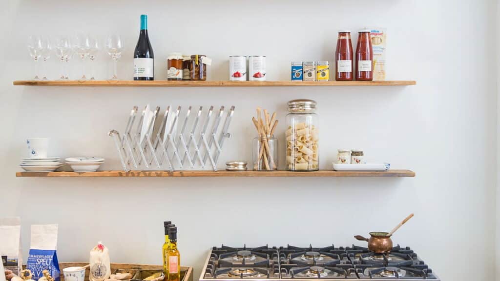 Como aproveitar melhor o espaço em cozinhas pequenas